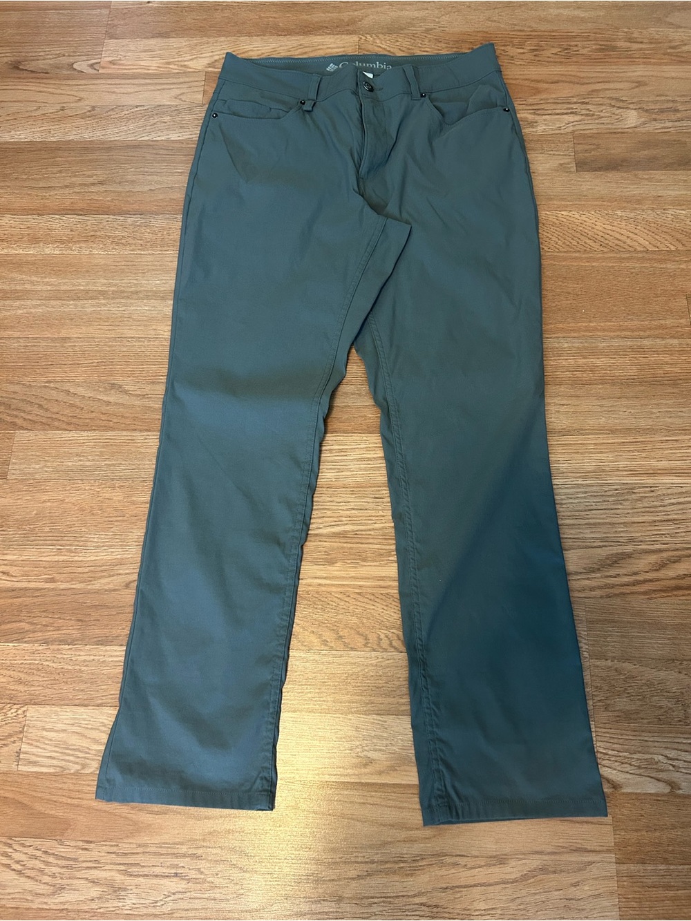 Columbia Men's Teal Green Outdoor Chinos.Size 32W 30L